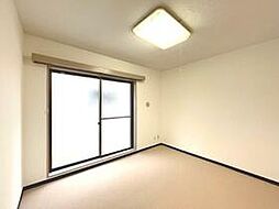 東急世田谷線 宮の坂駅 徒歩7分の賃貸マンション 1階ワンルームのリビング/ダイニング