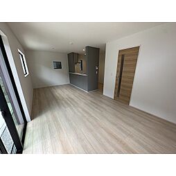 Kolet武蔵増戸#02 1階3LDKのリビング/ダイニング