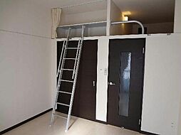 レオネクストシルクパレス 201 2階1Kのリビング/ダイニング