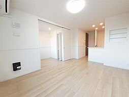 ステーションサイド下菅谷 2階1LDKのリビング/ダイニング