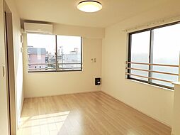 メゾン・ド・ソフィー 305 3階1LDKのリビング/ダイニング