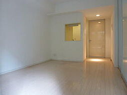 プラチナコート中目黒 102 1階1LDKのリビング/ダイニング