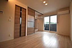 京王相模原線 京王永山駅 徒歩15分の賃貸アパート 3階1LDKのリビング/ダイニング