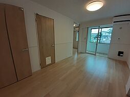 ベラ・ノッテ 103 1階2Kのリビング/ダイニング