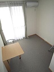 レオパレス東本町 306 3階1Kのリビング/ダイニング