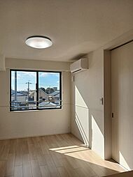 エバー・ピークスI 302