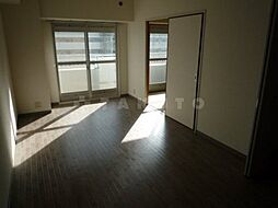 ラフィネ淀川 802 8階2DKのリビング/ダイニング