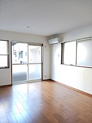 ミドルヴィレッジ 102 1階2LDKのリビング/ダイニング