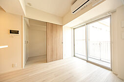 横浜市営地下鉄ブルーライン 阪東橋駅 徒歩6分の賃貸マンション 4階1LDKのリビング/ダイニング