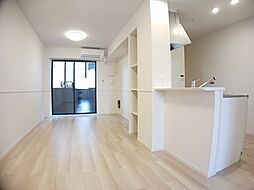 JR東海道本線 穂積駅 バス13分 岐阜バス高屋太子下車 徒歩8分の賃貸アパート 1階1LDKのリビング/ダイニング