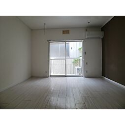 レインボーハウス 204 2階1Kのリビング/ダイニング