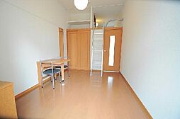 レオパレスグリーングラス 107 1階1Kのリビング/ダイニング