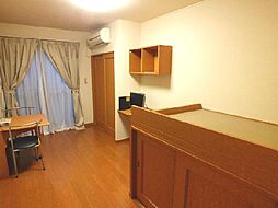 レオパレス流鏑馬 209 2階1Kのリビング/ダイニング