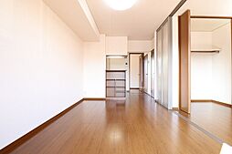 ヴァン・ソフィア A106 1階1LDKのリビング/ダイニング