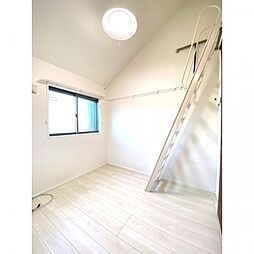 アーヴェル三ツ沢下町 203 2階1Kのリビング/ダイニング