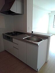 近鉄鈴鹿線 三日市駅 徒歩15分の賃貸アパート 2階1LDKのリビング/ダイニング