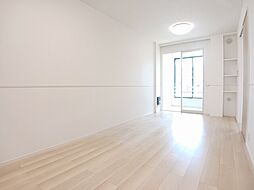 カミーノ　アムレト　I 104 1階1LDKのリビング/ダイニング