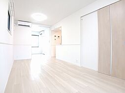 カミーノ　アムレト　II 101 1階1LDKのリビング/ダイニング