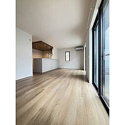 4191ふじみ野市南台1棟1号棟 1階4LDKのリビング/ダイニング