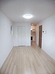 ヒカルサ豊橋東田町II 201 2階1LDKのリビング/ダイニング