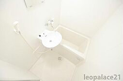 レオパレスリアン 101 1階1Kのリビング/ダイニング