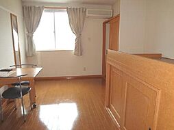 レオパレス三和II 102 1階1Kのリビング/ダイニング