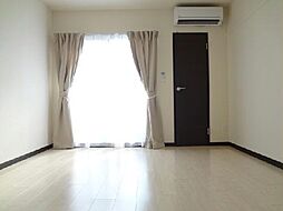 レオネクストグリーン 202 2階1Kのリビング/ダイニング