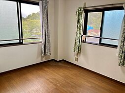 浅間町戸建 2F-4F 2階5LDKのリビング/ダイニング