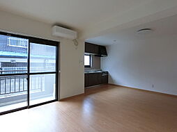 ＴＢＮレジデンス 102 1階3LDKのリビング/ダイニング