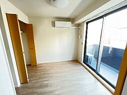 京急空港線 穴守稲荷駅 徒歩25分の賃貸マンション 1階1LDKのリビング/ダイニング