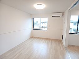 アイランドヒルズ右籾　III 204 2階1LDKのリビング/ダイニング