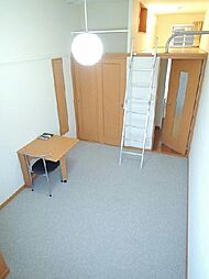 レオパレスかたくり 2階1Kのリビング/ダイニング