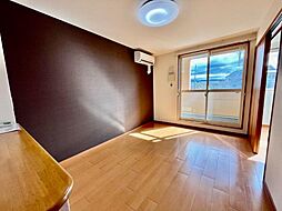 ウィステリア・リッシュ 2階2LDKのリビング/ダイニング