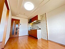 セレーノ・エッセン 1階2DKのリビング/ダイニング