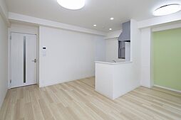 名古屋市営名港線 六番町駅 徒歩4分の賃貸マンション 2階1LDKのリビング/ダイニング