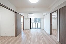 ドゥーエ日暮里III 404 4階3LDKのリビング/ダイニング