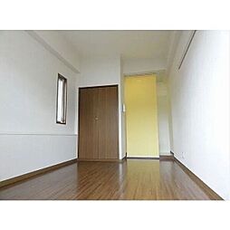 グランディール・フナダ 207 2階1Kのリビング/ダイニング