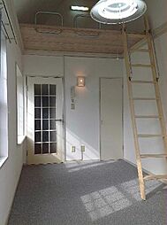 レオパレス5＆5 201 2階1Kのリビング/ダイニング