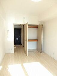 ガーデンヒルズ中山（Ｋ−048） 305 3階1Kのリビング/ダイニング