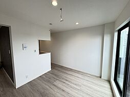 京成松戸線 前原駅 徒歩10分の賃貸アパート 3階1LDKのリビング/ダイニング