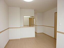 Ｗｉｎｇ　Ｃｏｕｒｔ　ＳＯＭＥＹＡ 1階1LDKのリビング/ダイニング