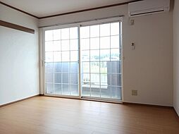 グリーンヒルズＩ 103 1階2DKのリビング/ダイニング