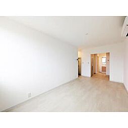 ＡＴＲＥＮ　ＤＥＵ 301 3階ワンルームのリビング/ダイニング