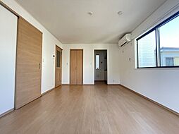 埼玉高速鉄道 川口元郷駅 徒歩14分の賃貸アパート 1階1Kのリビング/ダイニング