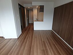 横浜市営地下鉄ブルーライン 吉野町駅 徒歩2分の賃貸マンション 6階2LDKのリビング/ダイニング