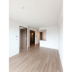 コンフォリア・リヴ八坂富士見 702 7階2LDKのリビング/ダイニング