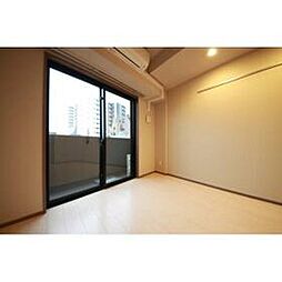 都営大江戸線 牛込柳町駅 徒歩3分の賃貸マンション 4階1Kのリビング/ダイニング