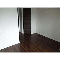 東急東横線 反町駅 徒歩4分の賃貸マンション 11階1Kのリビング/ダイニング