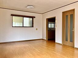 屋敷戸建 1 1階3LDKのリビング/ダイニング