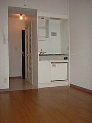 小田急小田原線 千歳船橋駅 徒歩8分の賃貸マンション 3階ワンルームのリビング/ダイニング